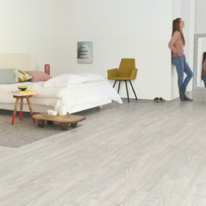 Klasický dub s patinou šedý IM3560