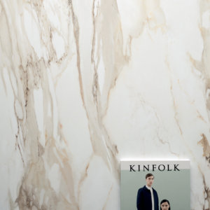 ANTIQUE WHITE
